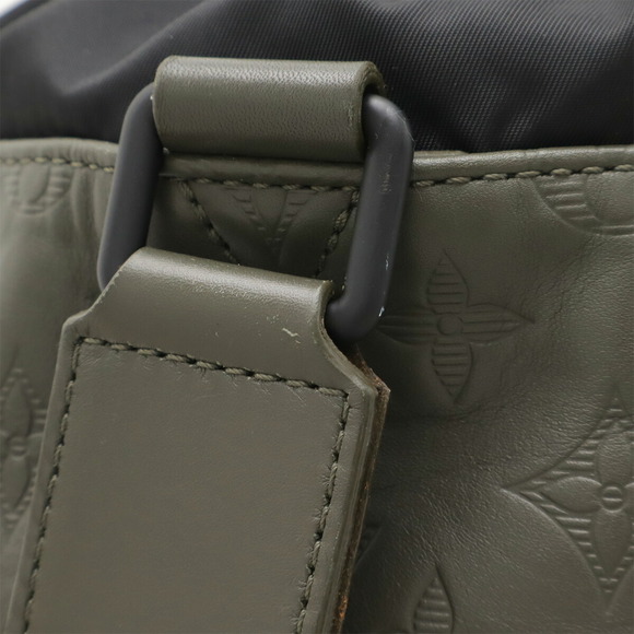 Louis Vuitton Monogram Shadow Black Chalk Sling Bag khaki Green - Picture 5 of 7